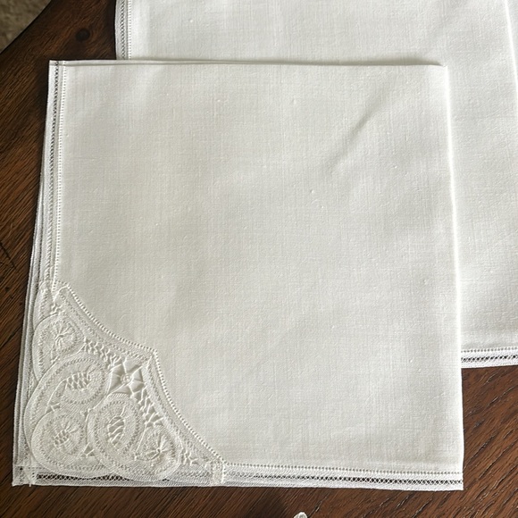Belgian linen lace placemats and napkins - Picture 4 of 8